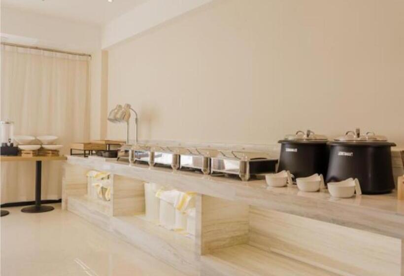 Отель City Comfort Inn Foshan Shishan Square