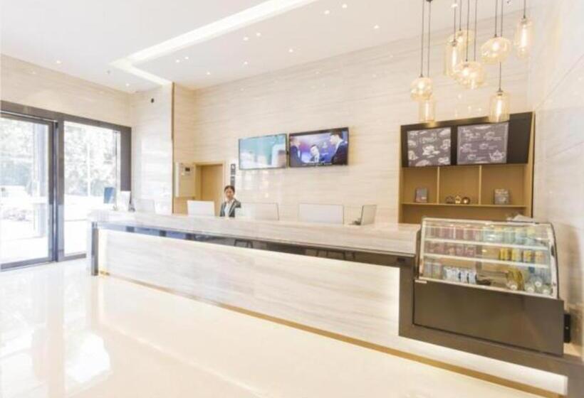 Отель City Comfort Inn Foshan Shishan Square