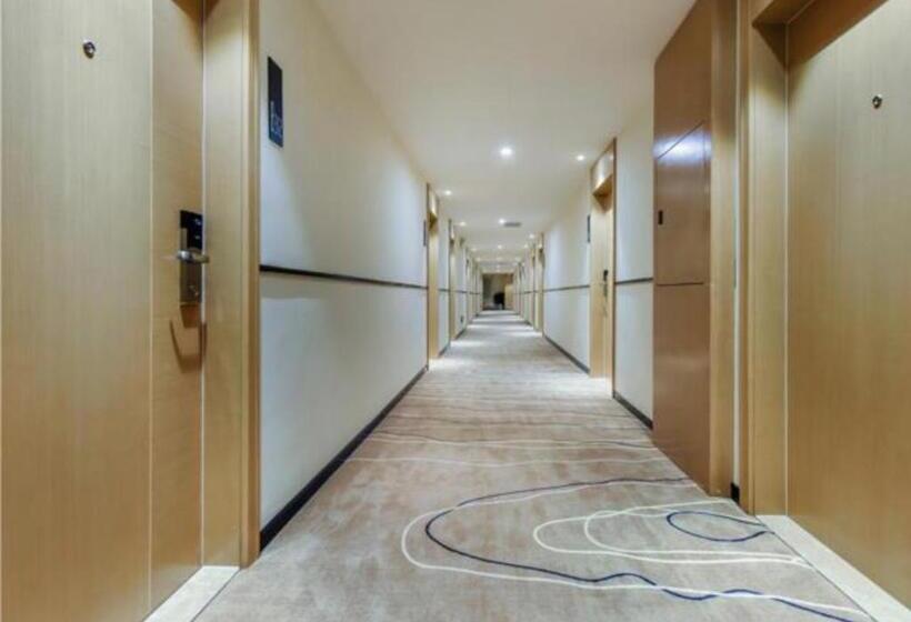 酒店 City Comfort Inn Guiyang Wanda Plaza Jiufu City