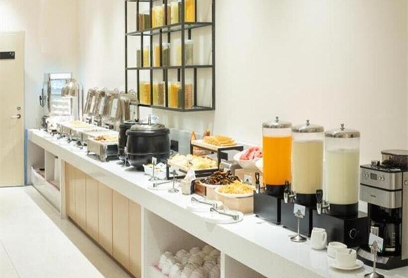 ホテル City Comfort Inn Haikou Xiuying District Wanda Plaza