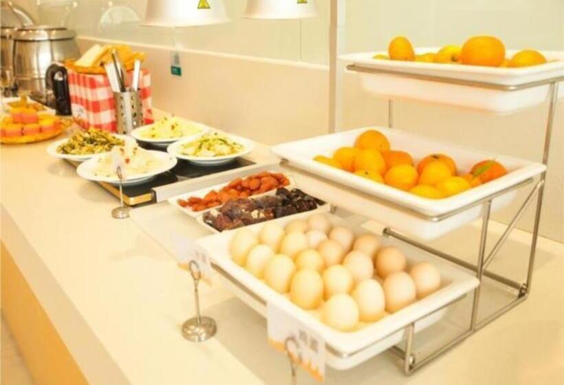 בית מלון כפרי City Comfort Inn Hechi Yizhou Erqiao