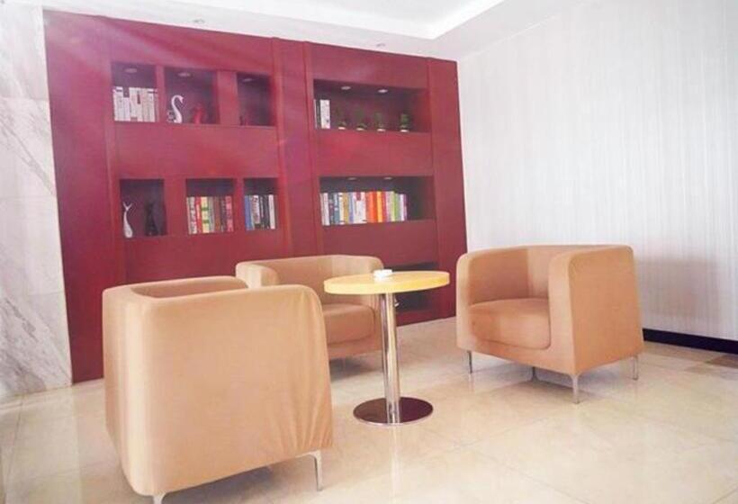 Отель City Comfort Inn Huanggang Huangmei Passenger Station