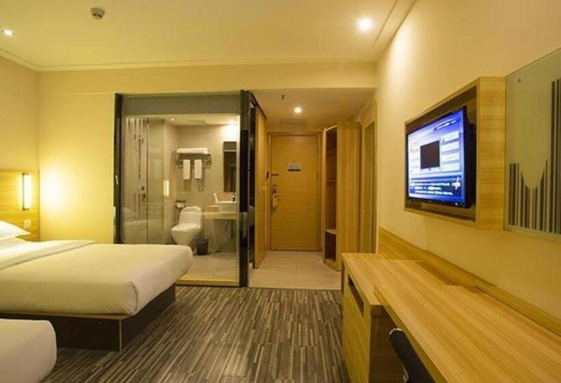 Отель City Comfort Inn Huanggang Huangmei Passenger Station