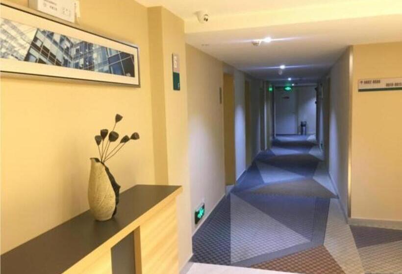 Отель City Comfort Inn Huanggang Huangmei Passenger Station