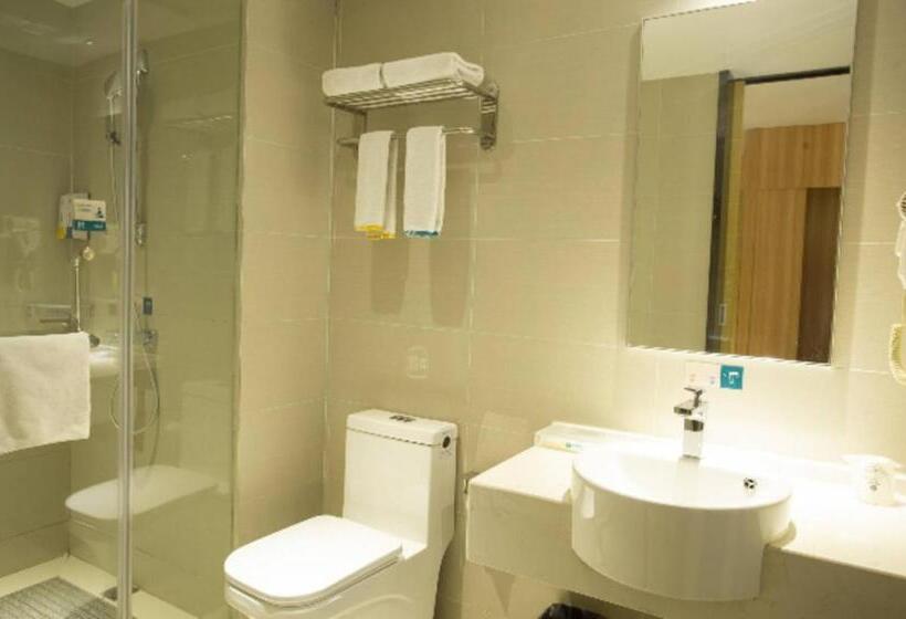 호텔 City Comfort Inn Huanggang Tuanfeng Passenger