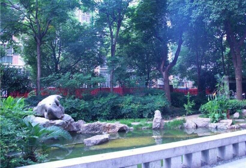 Отель City Comfort Inn Huangshi Wanda Plaza Huashan Road