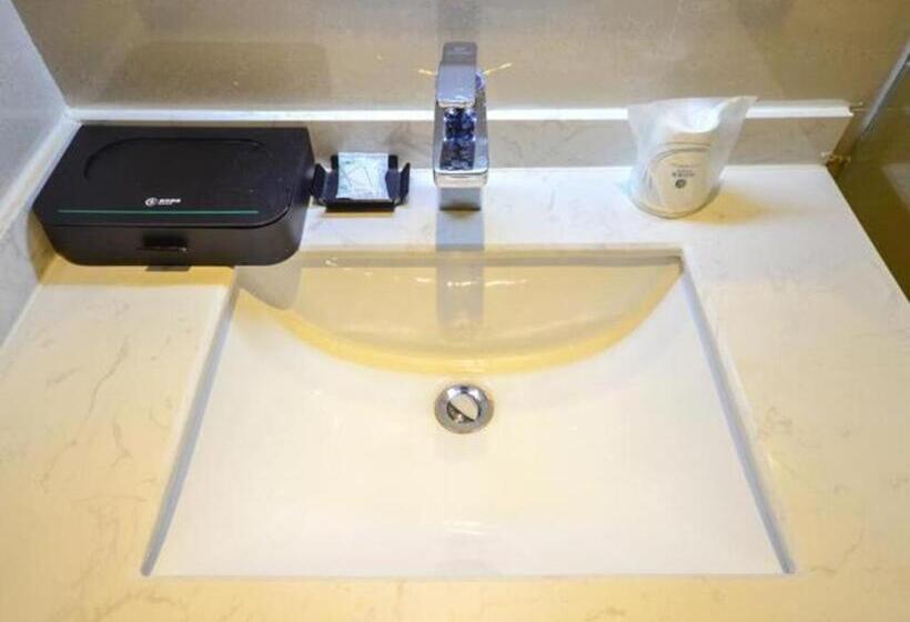 호텔 City Comfort Inn Jingzhou Jianli Yusha