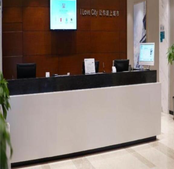 בית מלון כפרי City Comfort Inn Liuzhou Luzhai Walking Street