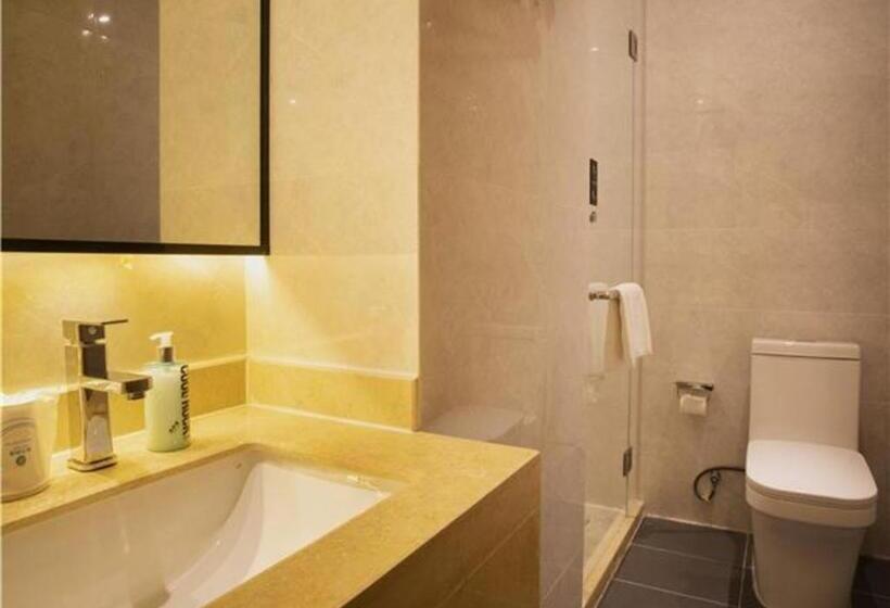 Отель City Comfort Inn Maoming Xinyi Donghuicheng