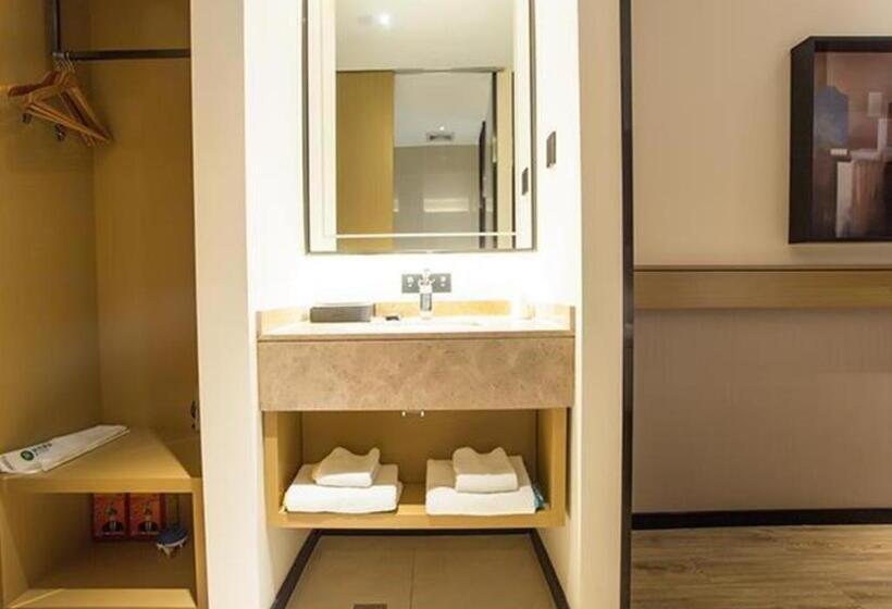 Отель City Comfort Inn Nanning Guangxi University For Nationalities