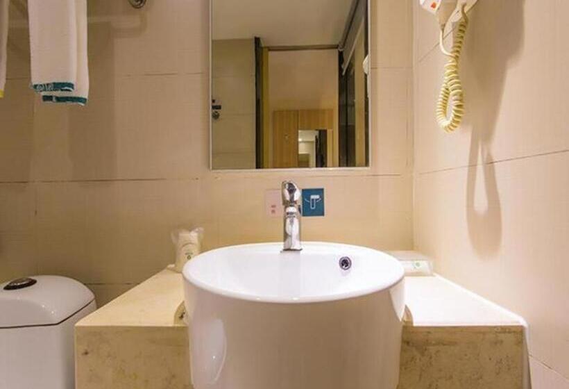 Отель City Comfort Inn Nanning Wuming Xiangshan Avenue