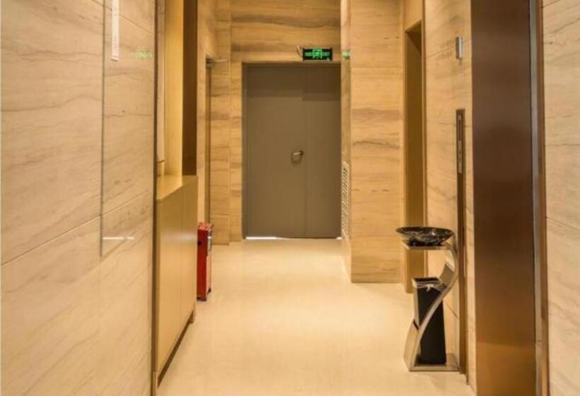 בית מלון כפרי City Comfort Inn Nanning Xiangsi Lake Gaoxin Avenue