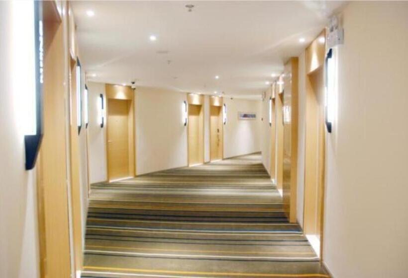 Отель City Comfort Inn Shanghai International Automobile City Tongji University