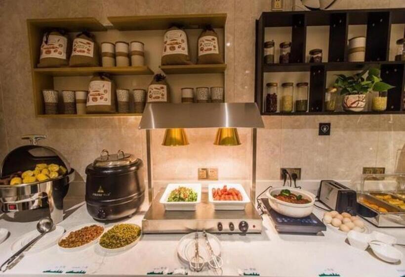 בית מלון כפרי City Comfort Inn Shaoguan High Speed Railway Station Xilian Examination Center