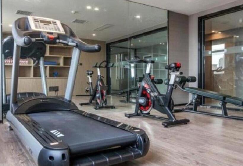 호텔 City Comfort Inn Wuhan Tianhe Airport Outlets