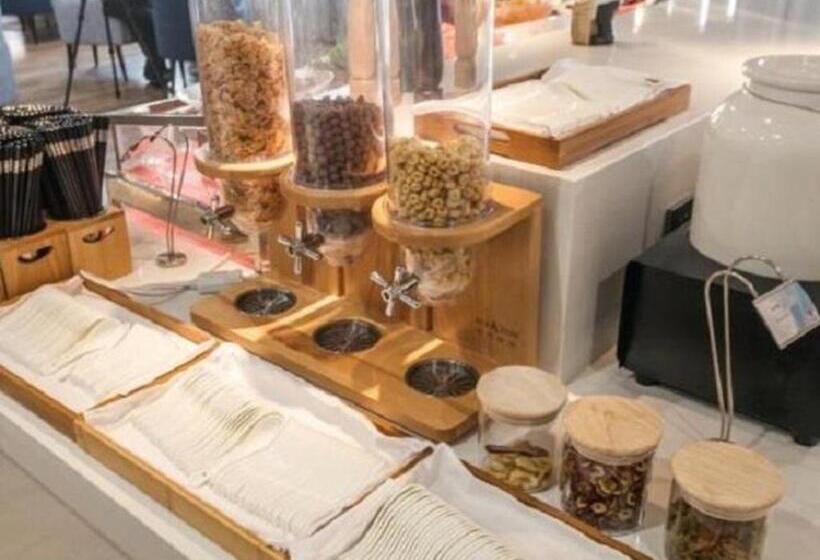 호텔 City Comfort Inn Wuhan Tianhe Airport Outlets