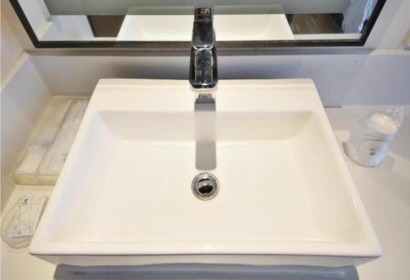 Hotel City Comfort Inn Wuhan Xinzhou Mo Er Cheng