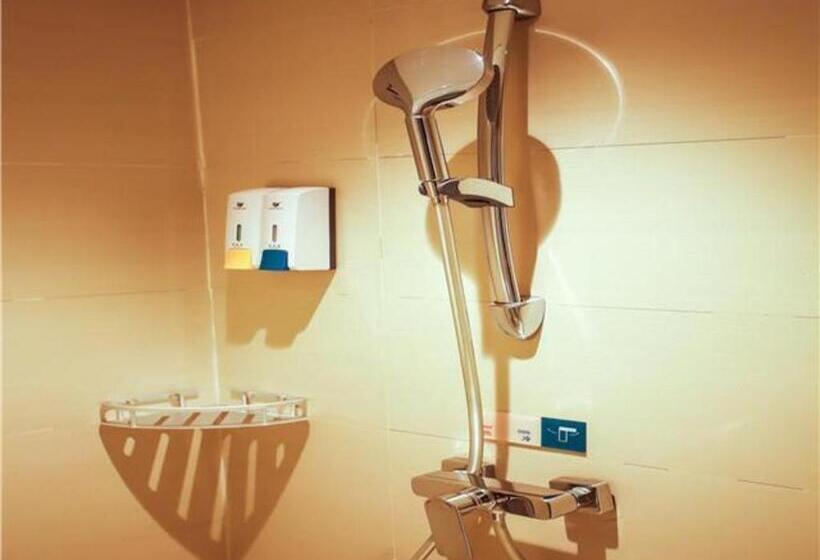 فندق City Comfort Inn Wuzhou Cenxi Mingdu Xincheng