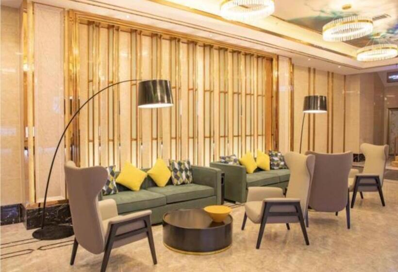 Отель City Comfort Inn Yangjiang Hailingdao Dajiaowan