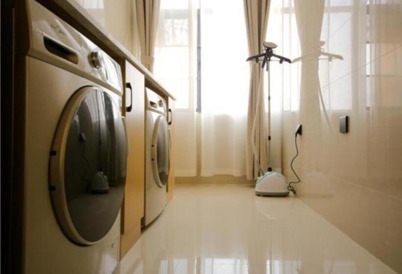 Отель City Comfort Inn Yichang Yiling Bus Station Wanda Plaza