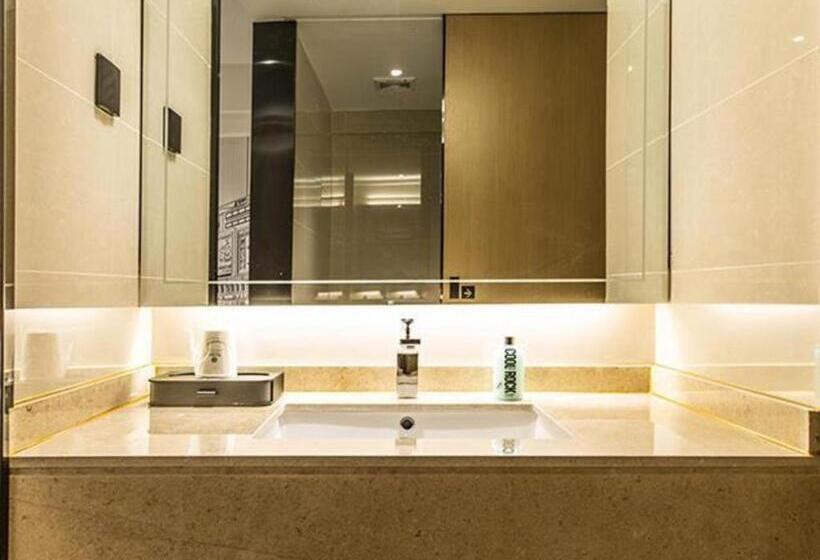 Отель City Comfort Inn Yulin Experimental Middle School Qingwan River