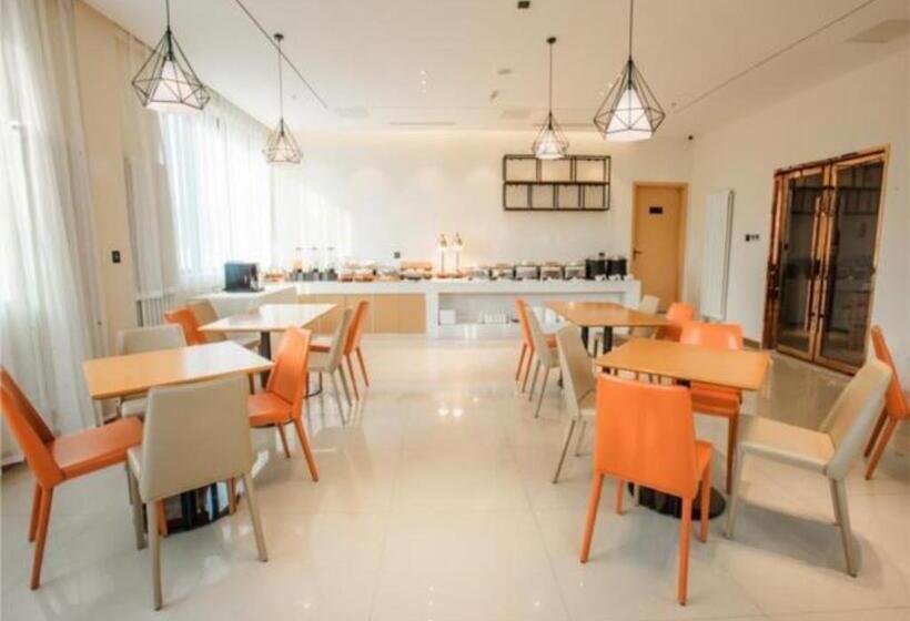 호텔 City Comfort Inn Zhangjiakou Municipal Government High Speed Railway Station North Institute