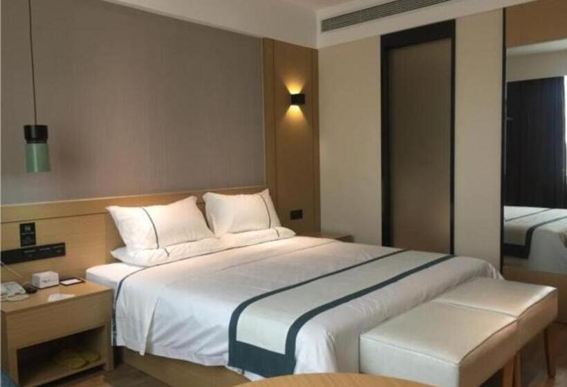 Отель City Comfort Inn Zhanjiang Leizhou Xihu Avenue