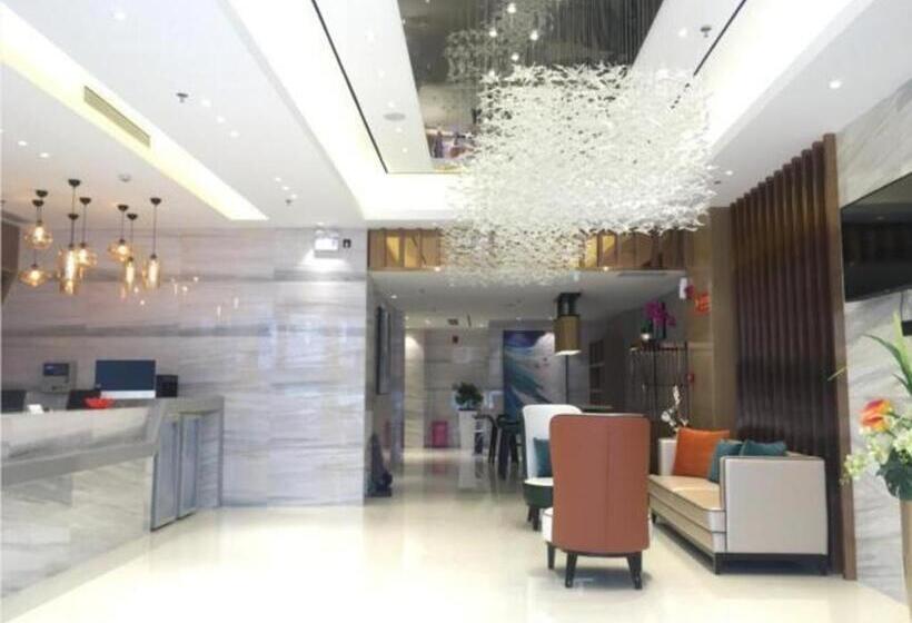 Отель City Comfort Inn Zhanjiang Leizhou Xihu Avenue