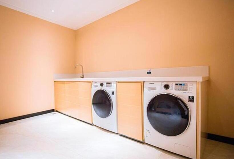 فندق City Comfort Inn Zhanjiang Wuchuan Aoyuan Plaza