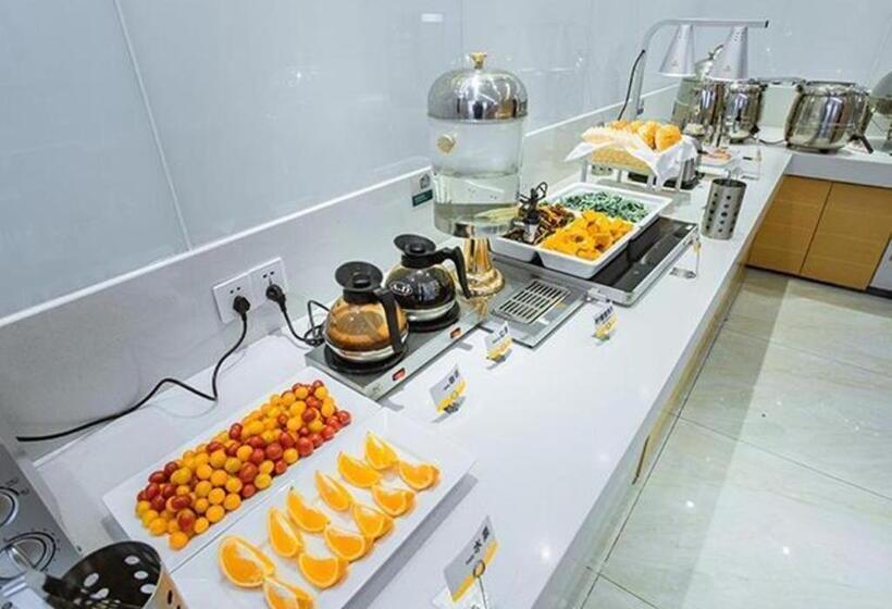 فندق City Comfort Inn Zhanjiang Wuchuan Aoyuan Plaza