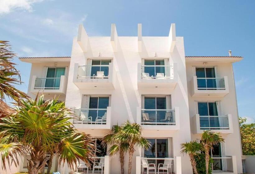 هتل Condominios Tan Ik