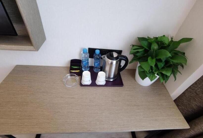 فندق Greentree Inn Express Fuzhou Linchuan District Gandong Auto City