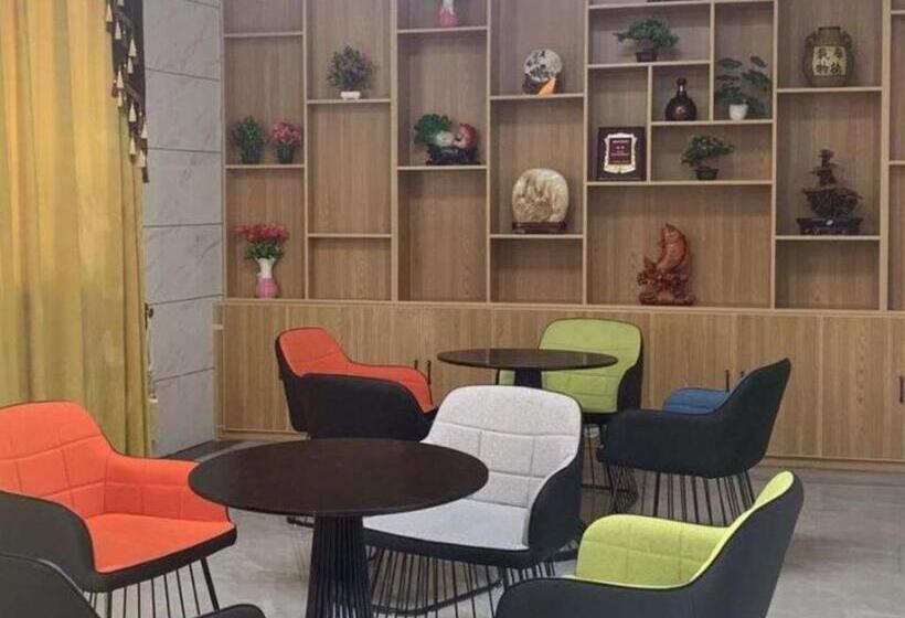 호텔 Greentree Inn Express Xuzhou Pizhou Tiefu Town Bus Station