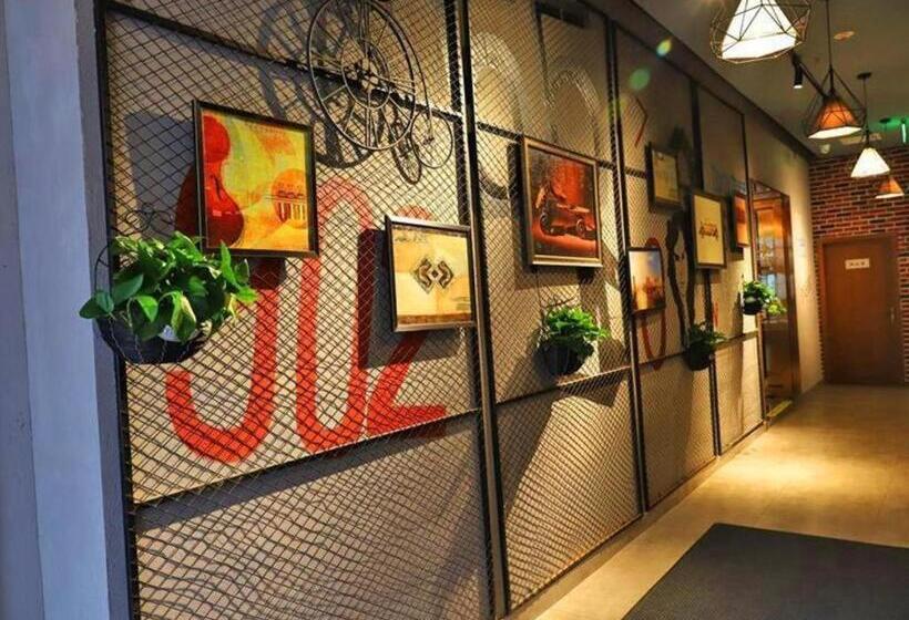 ホテル James Joyce Coffetel Guangyuan High Speed Railway Station Dongba Municipal Government