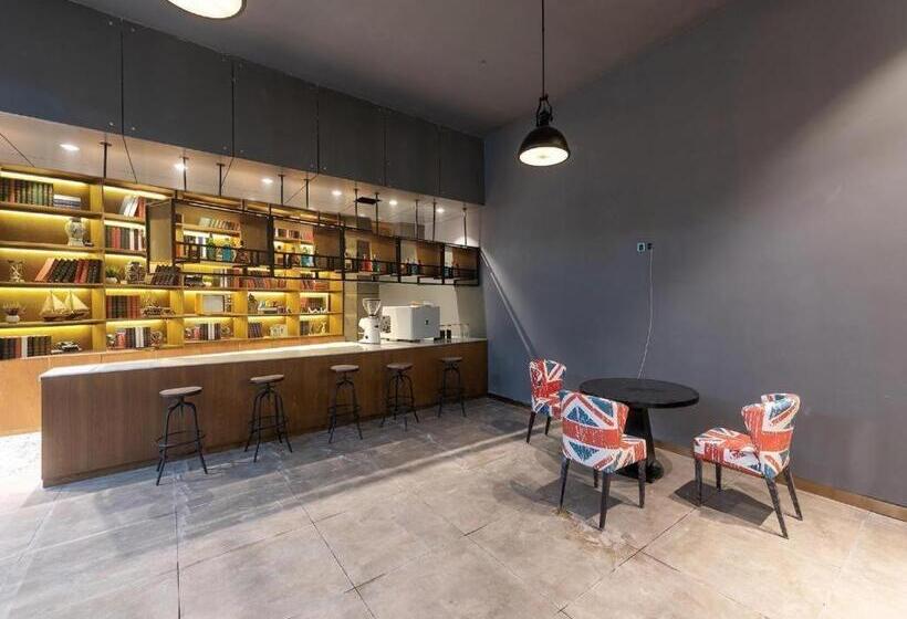 호텔 James Joyce Coffetel Xinji International Leather Trade Mall