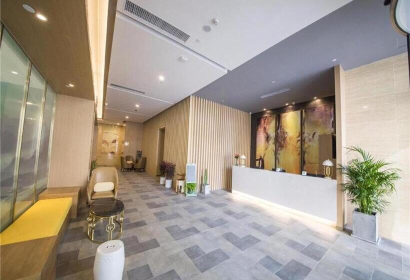 ホテル Jinjiang Inn Select Xiaogan Changzheng Road Sports Center