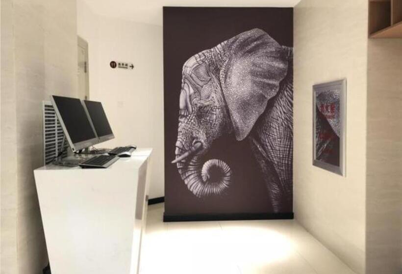 호텔 Jtour Inn Changchun Railway Station South Plaza