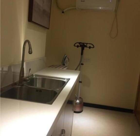 Otel Jtour Inn Guigang Life Port High Speed Railway Station