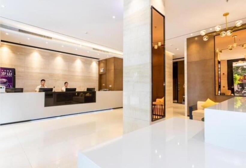 호텔 Jtour Inn Yulin High Speed Railway Station Rt Mart