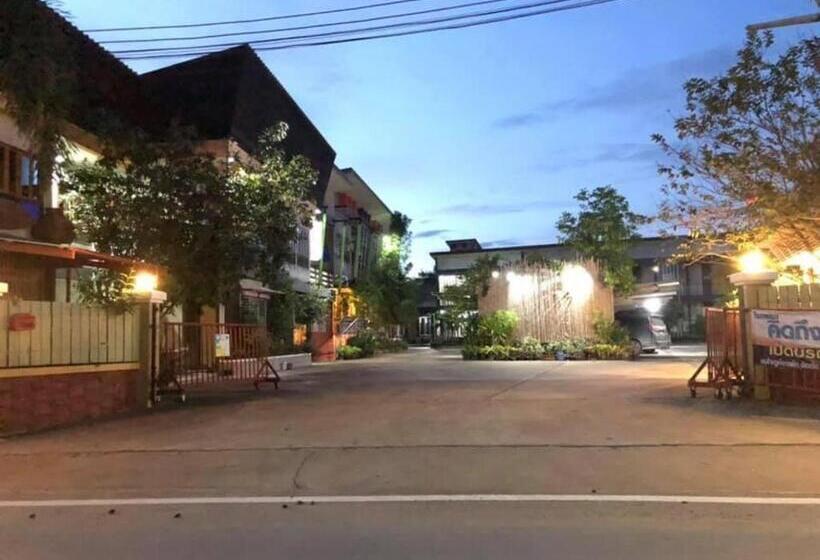 בית מלון כפרי Kidthuengpark