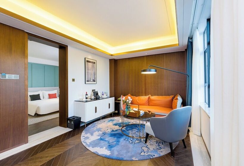 בית מלון כפרי Lujiang Mega