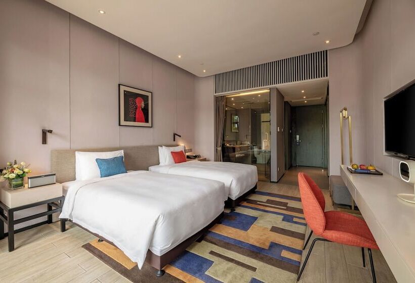 בית מלון כפרי Lujiang Mega