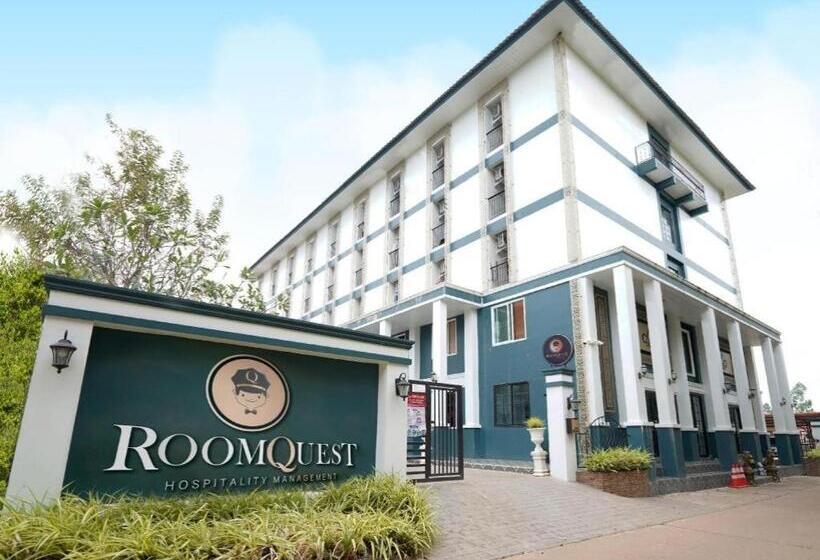 호텔 Roomquest Prachin Buri Rojana