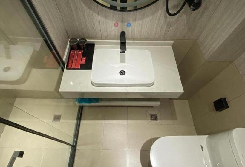 Отель Thank Inn Henan Zhoukou Chuanhui District Zhoukou Avenue Municipal Government