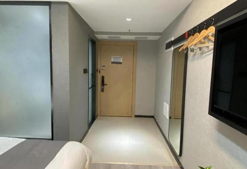 Отель Thank Inn Henan Zhoukou Chuanhui District Zhoukou Avenue Municipal Government