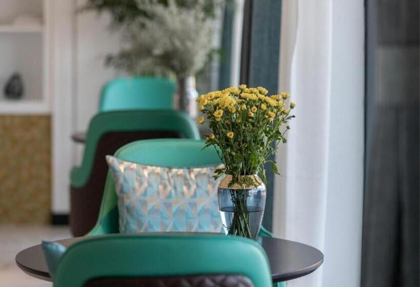 Отель Xana Deluxe Shangqiu Ancient Town