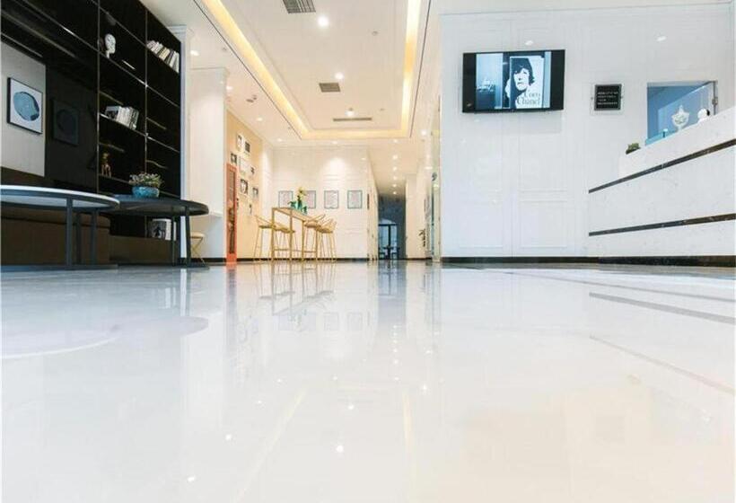 Hotel Xana Lite·west Luohe High Speed ​​railway Station