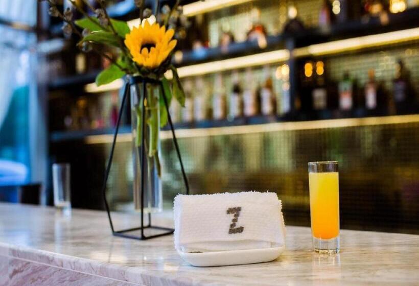 Отель Zmax Qingyuan Guangqing Railway Station