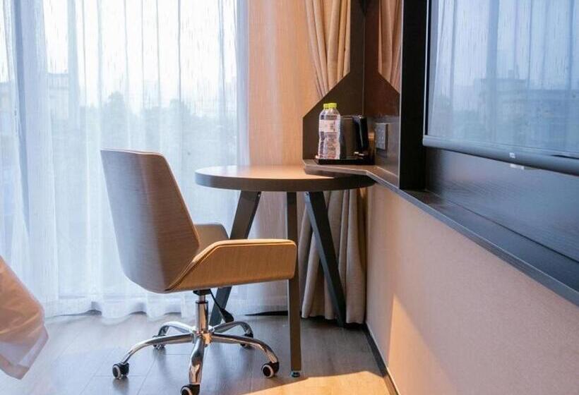 Iu Hotel Suizhou Shunjing Avenue Passenger Transportation Center