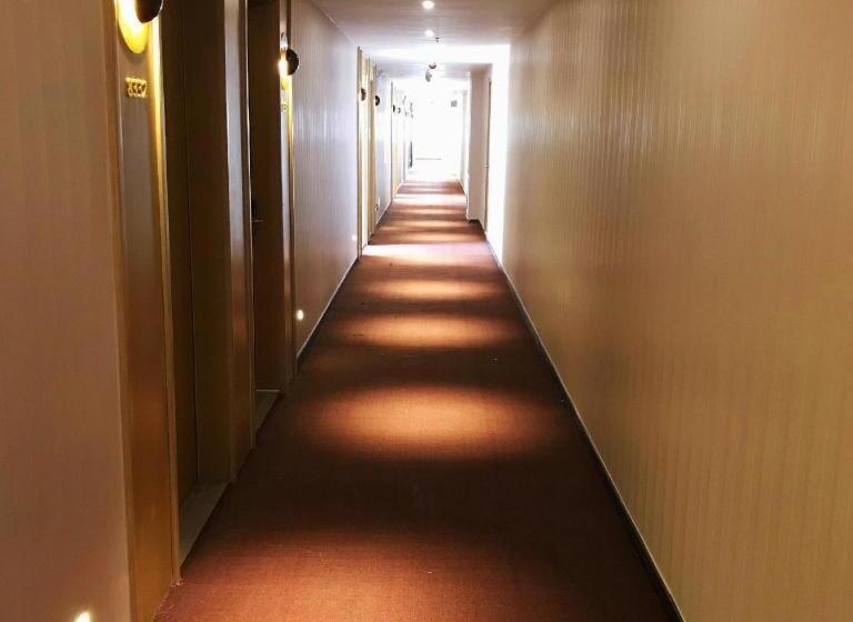 Iu Hotels· Taiyuan Qianfeng Nan Road